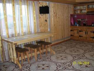 Дома для отпуска Holiday Home Melodiya Karpat Яремче Дом для отпуска-17